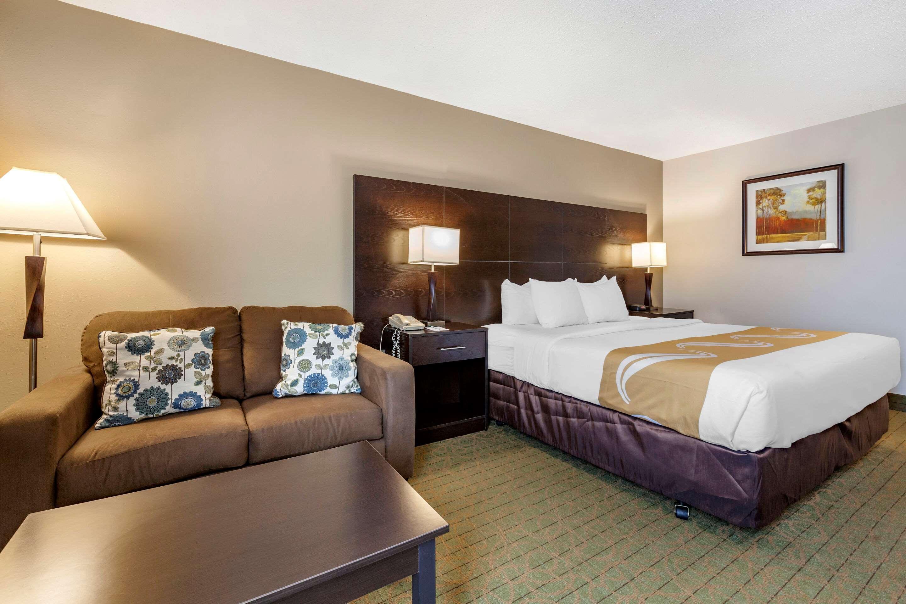 Quality Inn & Suites Escanaba North Buitenkant foto